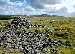 Pen Caenewydd Cairn<br>Pen Caenewydd Cairn

  

  Megalithic Portal — Pen Caenewydd Cairn