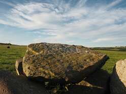 19  Trellyffaint Tomb<br>19  Trellyffaint Tomb

  

  Trellyffaint Tomb