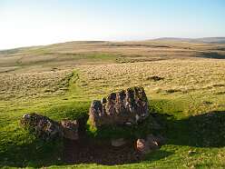 Arhosfar Garreg Lwyd<br>Arhosfar Garreg Lwyd

  

  Arhosfar Garreg Lwyd